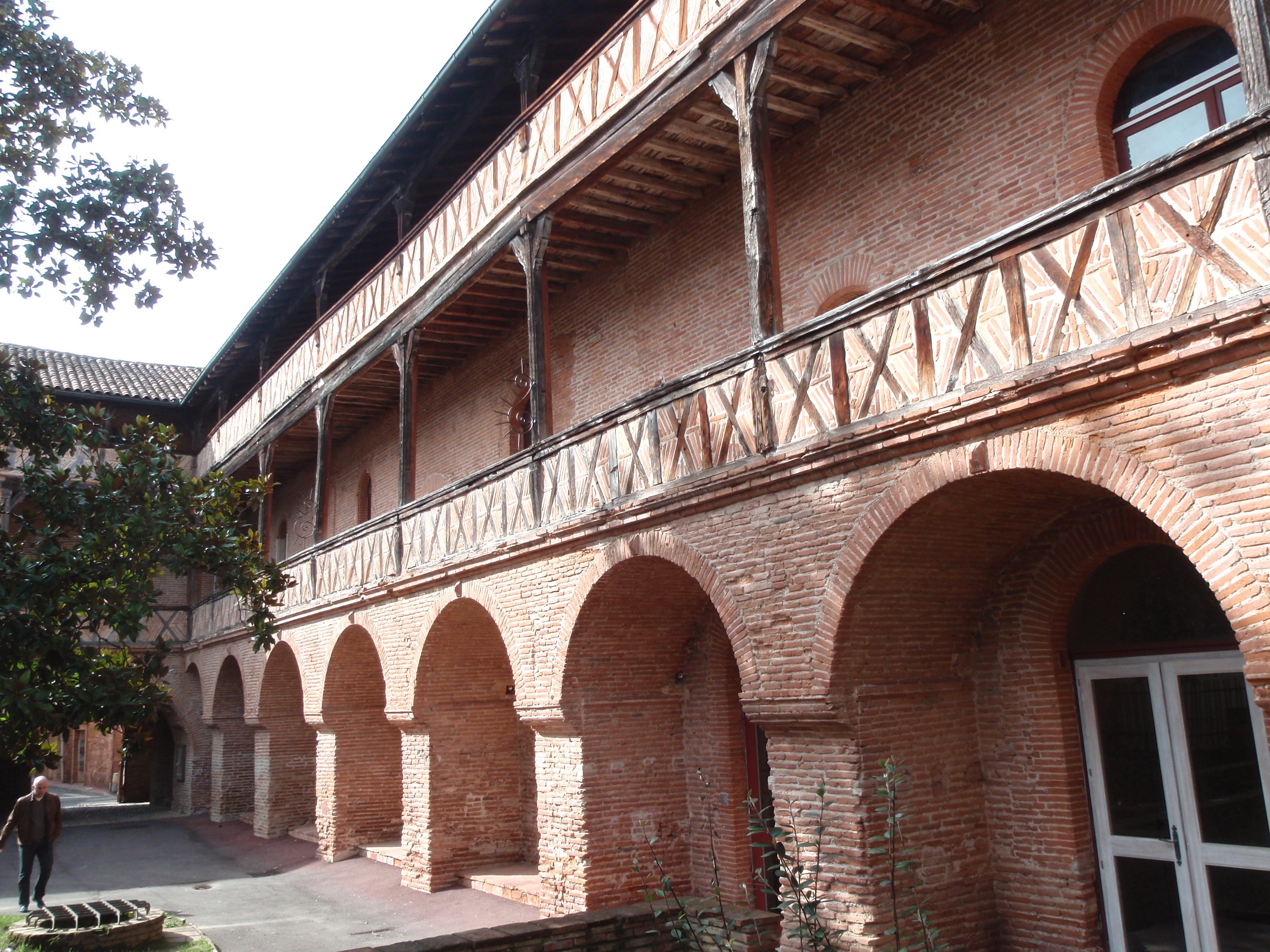 Villemur-Greniers du Roy